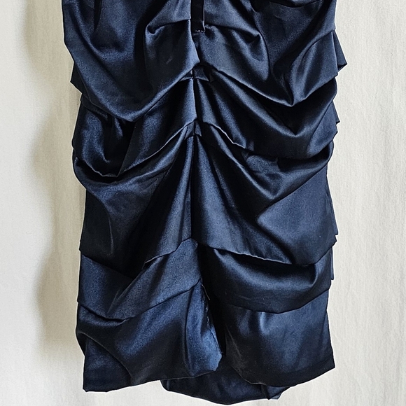 🇨🇦 Le Chateau Strapless Turquoise Satin Dress - Picture 16 of 16